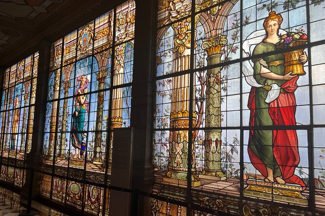 100% private tour in Chapultepec Castle & around (with transport) - Private transport changes the value calculation
