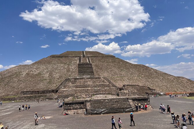 100% Private Tour in Teotihuacán Pyramids from Mexico City - The drive from Mexico City takes about 75 minutes