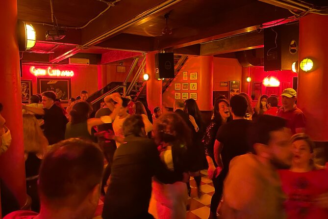 2 Hours and 30 Minutes Salsa Night in México City - Why You Do Not Need to Bring a Partner