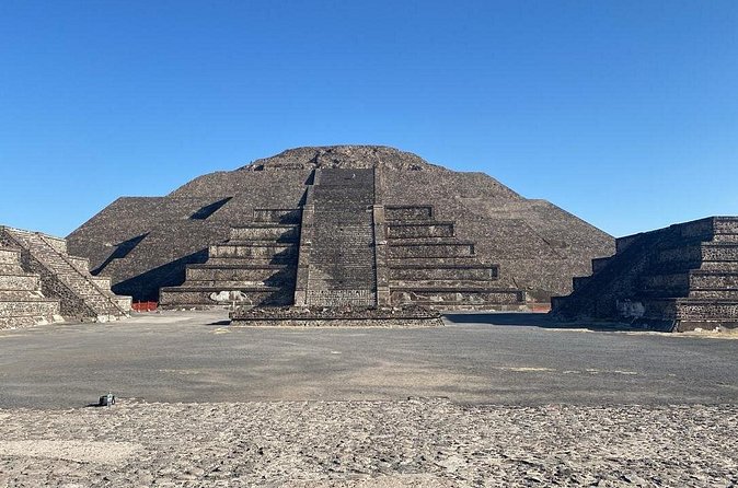 4 hours guided tour on Teotihuacan - Plaza de la Luna and the Avenue of the Dead