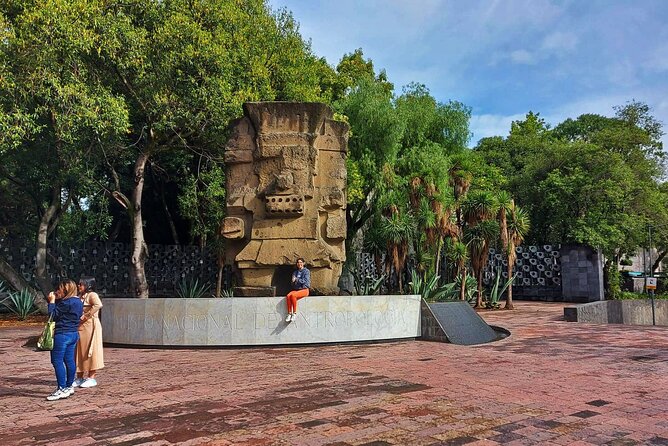 5 Hour Tour through Chapultepec, Anthropology Museum and Castle - Walking beside Chapultepec Lake