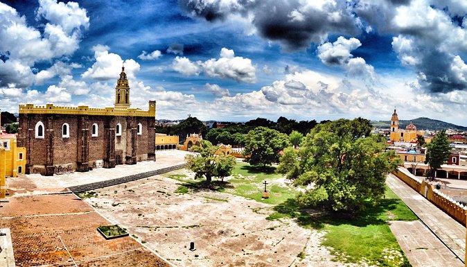 6-Night Best of Central Mexico Tour: Teotihuacan Pyramids, Taxco, Cuernavaca and Puebla from Mexico City - Day 3: Teotihuacan and the Shrine of Guadalupe