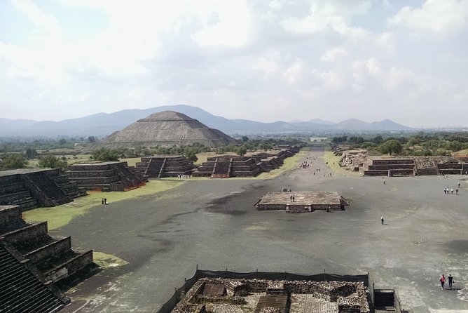 6-Night Best of Central Mexico Tour: Teotihuacan Pyramids, Taxco, Cuernavaca and Puebla from Mexico City - Hotels, meals, and the value of convenience