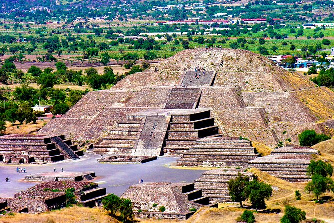 8-Day Best of Mexico Tour: Mexico City to Cancun - Day 2: Teotihuacan and the Basilica of Guadalupe