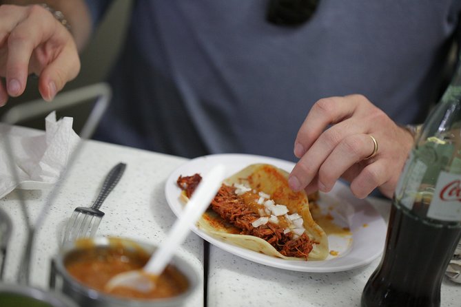 A Night of Tacos and Mezcal in Mexico City - Angel of Independence and Plaza de la República