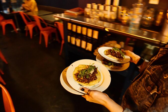 A Night of Tacos and Mezcal in Mexico City - Group size, transport, and pace