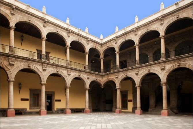 Arrivals & Survival of Jews in Mexico from 1519 - Plaza de Santo Domingo and the risks of colonial trade