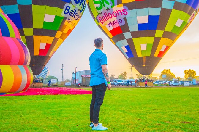 Balloon adventure: transfer+breakfast in the cave+guided pyramids - Is $242.10 a fair price?
