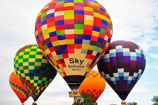 Balloon adventure: transfer+breakfast in the cave+guided pyramids - The early start and shared schedule