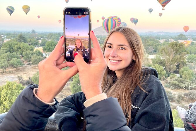 Balloon Flight and Teotihuacan Tour w/Breakfast from Mexico City - A short taste of local crafts and liquor