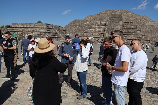 Balloon Flight and Tour in Teotihuacán from Mexico City - The one-hour guided visit to Teotihuacán