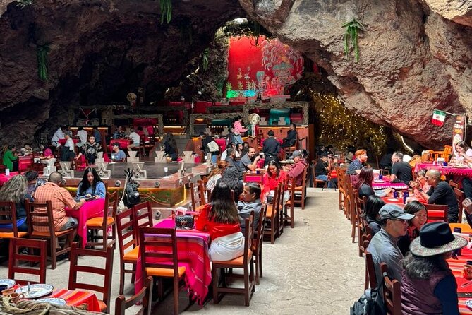 Balloon Flight + Breakfast in cave + Pick-up in Cdmx (Optional) - What happens after you touch down