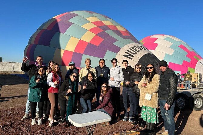 Balloon flight + Breakfast in cave + Pyramids + Pick up CDMX. - Breakfast inside La Cueva