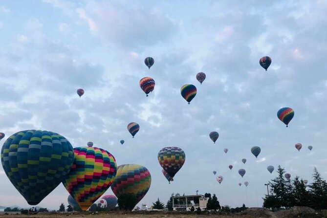 Balloon flight + Breakfast + Transportation from CDMX (SMALL GROUP) - Transport from Mexico City, with a useful central return