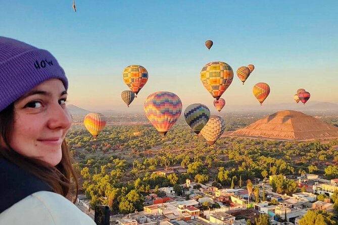 Balloon Flight + Cave Breakfast + Pick Up from CDMX or We Fly - What happens at the We Fly reception