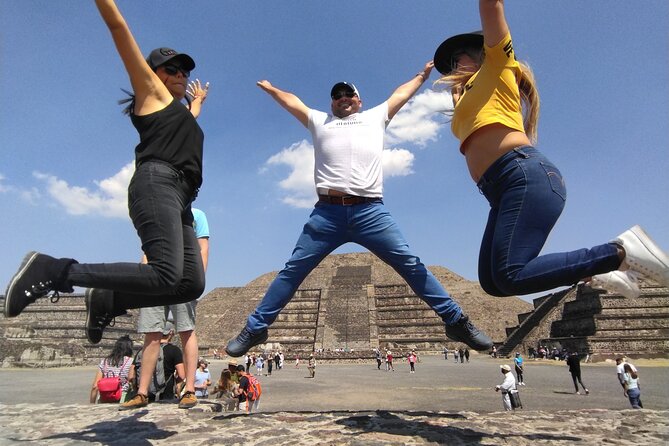 Balloon flight experience to Teotihuacan Pyramids - Breakfast after landing