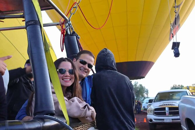 Balloon flight Teotihuacan, Breakfast in a cave Pick up in CDMX - A morning above the Teotihuacan Valley