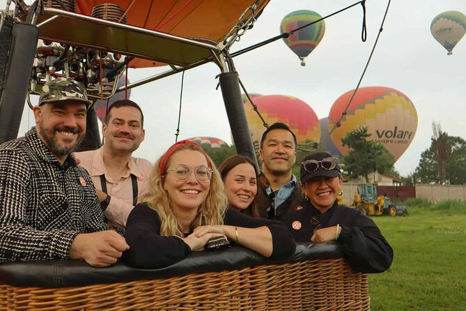 Balloon flight Teotihuacan, Breakfast in a cave Pick up in CDMX - The 40-minute balloon flight