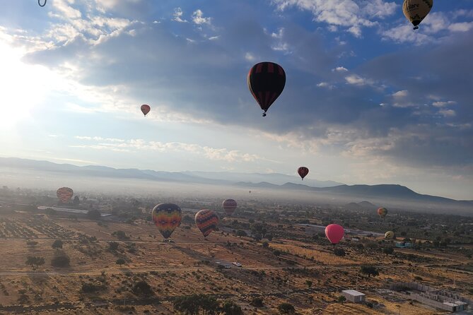 Balloon flight + Transportation + Breakfast in Cave or buffet + Pyramids - What $227.02 buys you