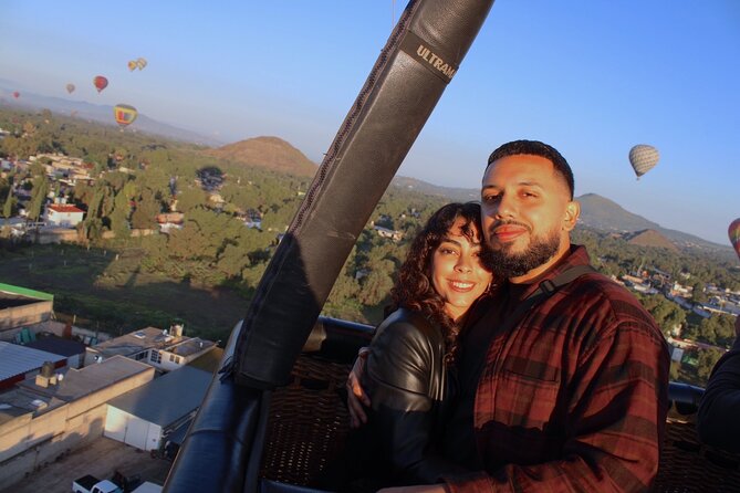 Balloon Flight with Breakfast in Cave and Pyramids of Teotihuacan - Walking the Avenue of the Dead