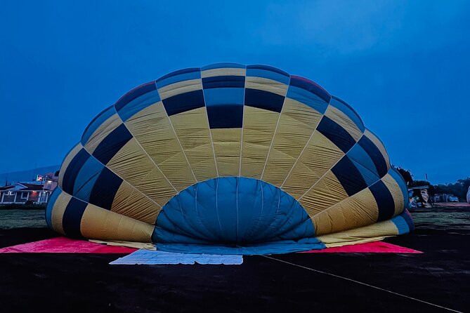 Balloon flight with private transportation and guided tour to Teotihuacán - Is $388.32 per person a fair price?