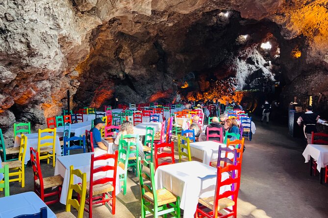 Balloon Flight with Tour of The Grotto and Guided Pyramid Tour - La Gruta, a memorable setting with a separate meal bill