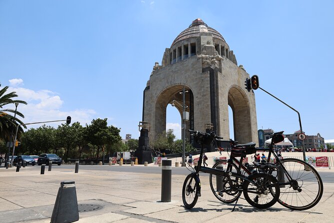Bike Tour through Chapultepec, Reforma and the Zócalo / Mexico - Reforma and the true Angel of Independence