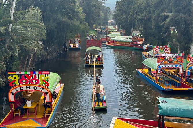 Boat tour in Mexico City with Live Guide with Food and Drinks - Key points at a glance