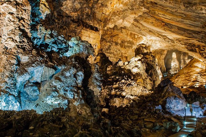 Cacahuamilpa Caves and Taxco: Private & Small Groups From Mexico City - What the private vehicle adds to an 11-hour day