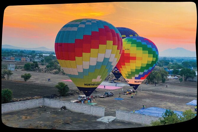CDMX balloon flight, breakfast, pickup and visit to Teotihuacán - The 4 a.m. or 6 a.m. pickup from Mexico City
