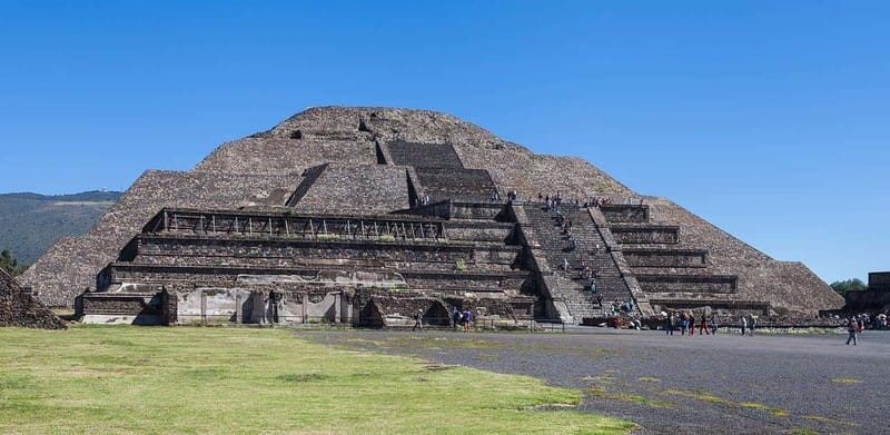 CDMX: balloon ride over Teotihuacan with transportation included - The view from above the Pyramid of the Sun and Moon
