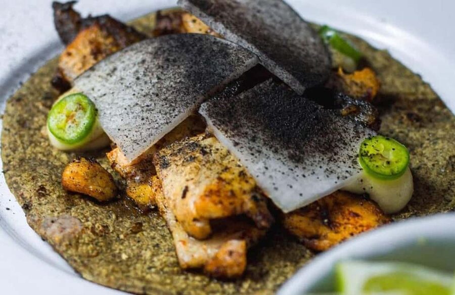 CDMX: Tacos and mezcal night tour - A social night rather than a private food plan