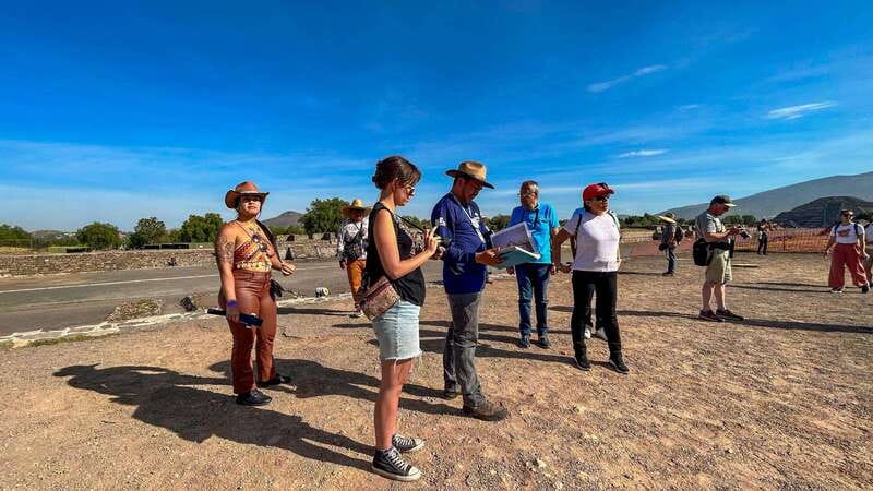CDMX: Teotihuacan Pyramids & Guadalupe Shrine Guided Tour - Who should book this tour