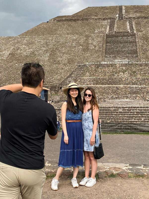 CDMX: Teotihuacan, Tlatelolco and Guadalupe Tour - Guides can shape the whole experience