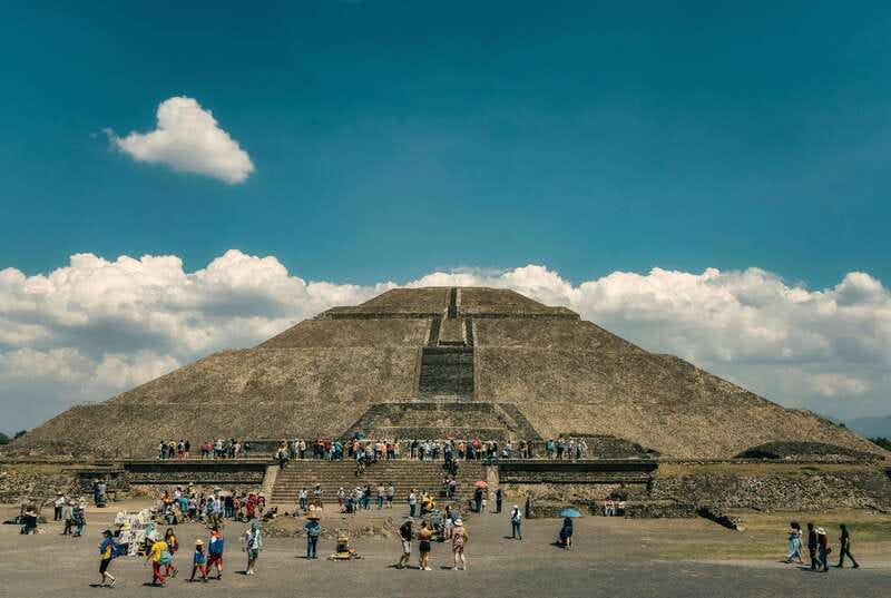 CDMX: Tour of the ruins of Teotihuacan, Tlatelolco, and Guadalupe - Guadalupe and the Basilica’s central place in Mexico