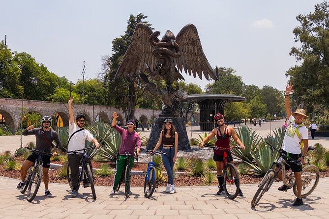 Chapultepec Castle or Anthropology Museum bike tour - Why this bicycle tour gives Chapultepec a wider frame