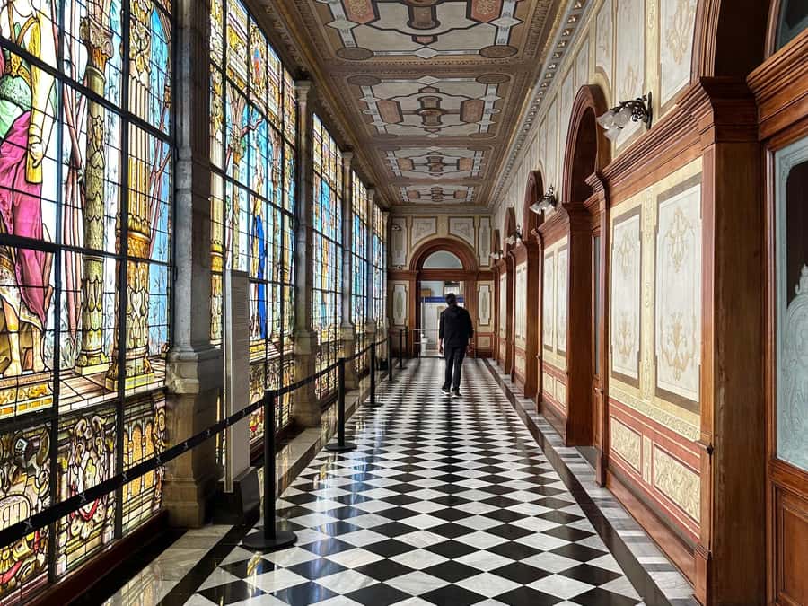 Chapultepec Castle: Private tour with local guide, tickets included - The Niños Héroes and the castle’s military story