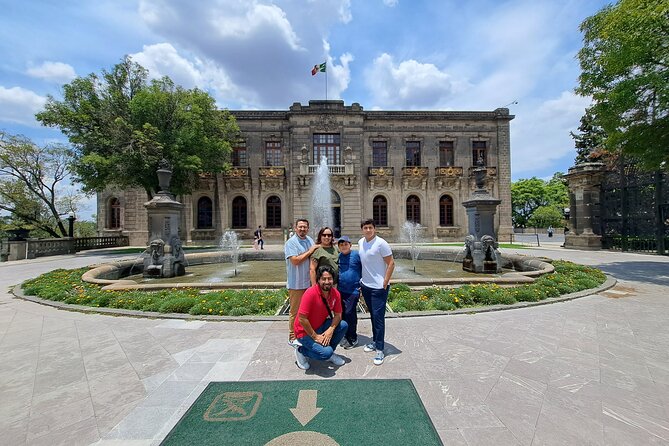 Chapultepec Castle Tour and its surroundings - Three hours inside Chapultepec Castle