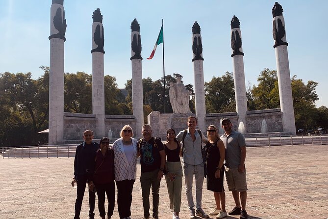 Cheerful Introduction Walking Tour in Roma, Condesa & Juarez - Medellín Market and the pleasure of looking around