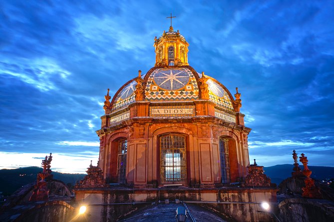 COMBO - Guadalupe Shrine & Teotihuacan Pyramids + Taxco (2 days) - The Basilica of Guadalupe adds a living religious story