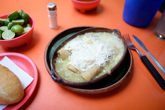 Culinary Secrets of the Centro Histórico - The Justo Sierra Synagogue adds a different story