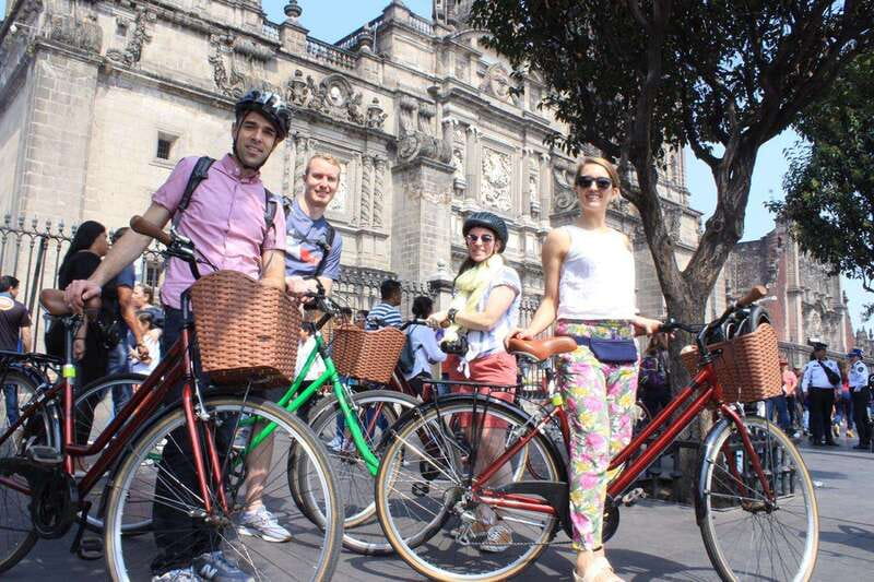 Cultural Ride: Historic center & Highlights of Mexico City - Meeting at the bike shop near Ikagai