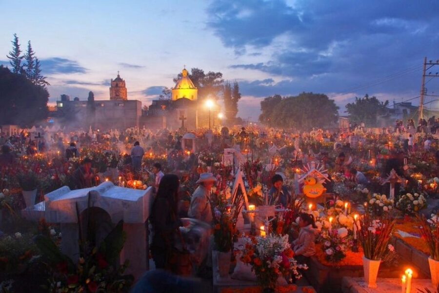Day of the Dead Tour in San Andres Míxquic From Mexico City - Leaving Mexico City early for a smoother ride