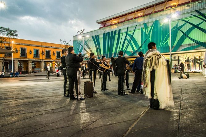 Dinner at a panoramic restaurant and show at Plaza de los Mariachis - Plaza Garibaldi and the mariachi performance