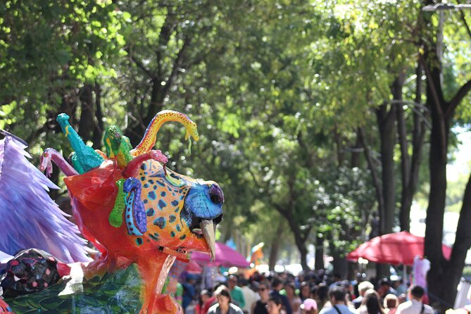 Discover Reforma & Chapultepec Park: Cable Car & Ferris Wheel - Walking Paseo de la Reforma