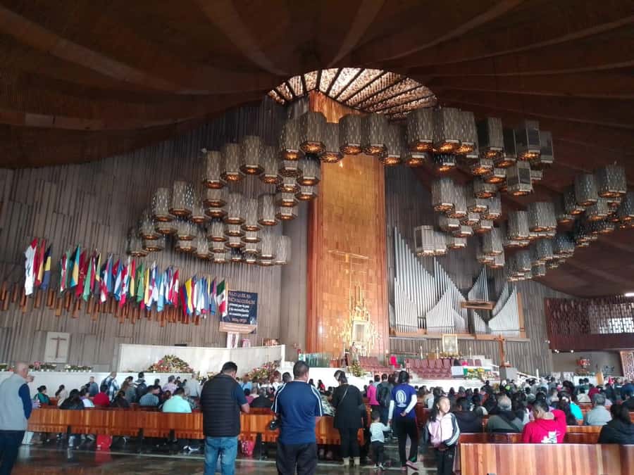 Discover the iconic Basilica of Guadalupe in Mexico City. - Meeting at the John Paul II statue