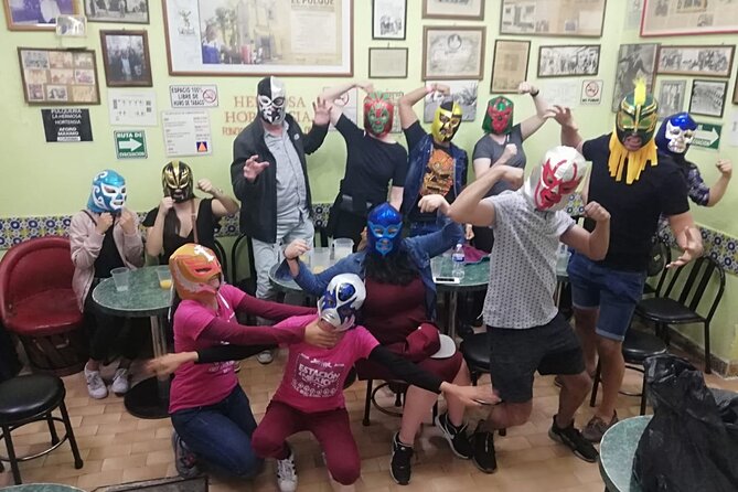 Drinks, Music and Lucha libre on a Saturday Night in Mexico City - Starting near the Carlos IV statue at 7 p.m.
