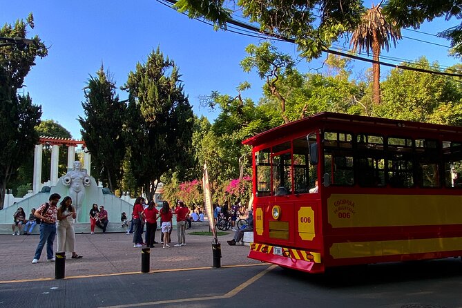 Epic Condesa and Roma Norte Walking Tour - Starting at Parque México and Ámsterdam