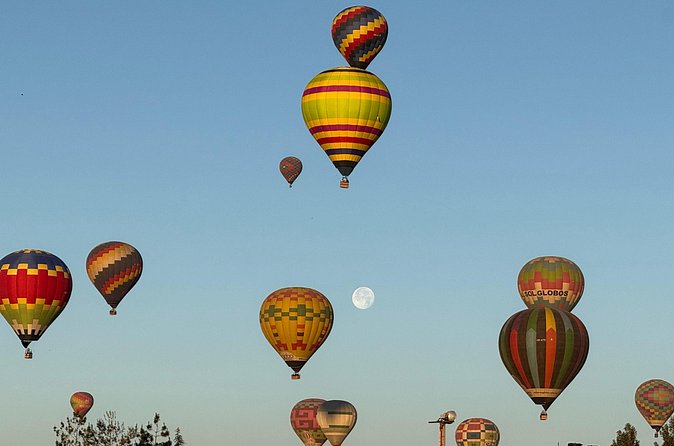 Eternal Experience Balloon flight over the Teotihuacan Pyramids - Is $250.76 a fair price?