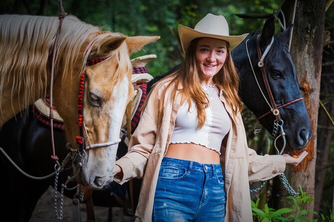 Exclusive Horseback Ride w/ Mexican Charros Family in México City - From central Mexico City to the forests of Los Dinamos